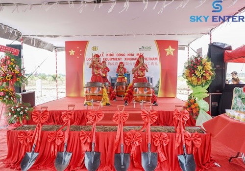 to-chuc-le-khoi-cong-nha-may-logistic